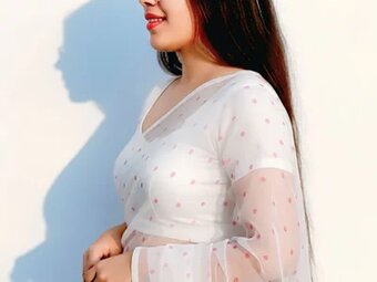 Isha sharma2002